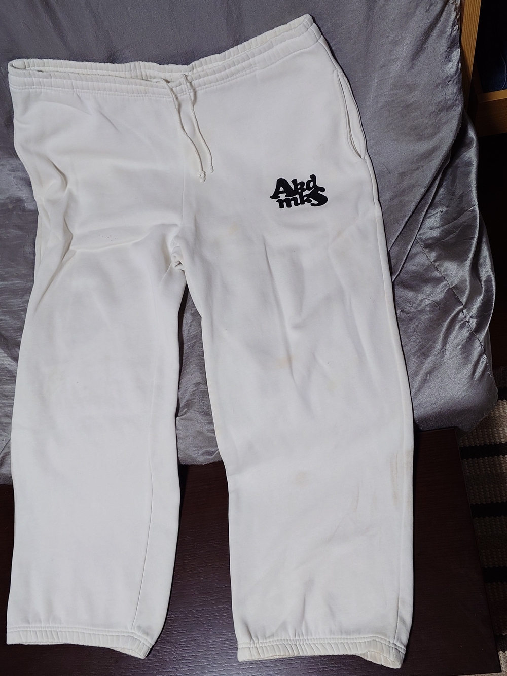 Vintage 90s Akademiks White Men's XXL Sweatpants with Blue Logo